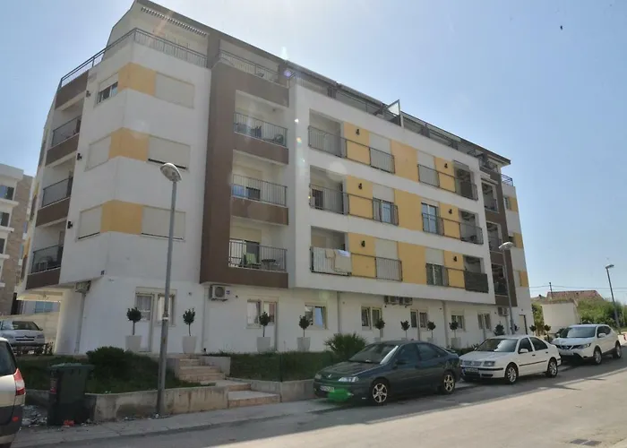 Helada Apartments
