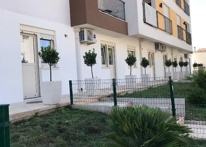 Helada Apartments